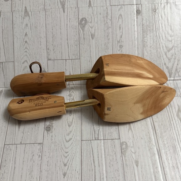 Howard & Phil\'s Western Wear Cedar Boot Shoe Trees Rochester USA Pair Adjustable main image 7